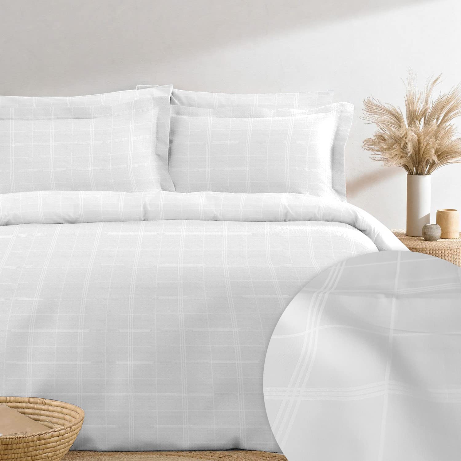 Pizuna 300TC Damask Check Super King Duvet Cover Set White, 100% Long Staple Cotton Checke White Bedding Set Lightweight Sateen Weave Duvet Cover Set with 4 Corner ties and Hidden Button Closure
