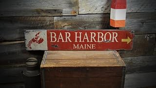 Bar Harbor Maine Wood Lobster Sign - Rustic Wooden Sign Decorations - Funny Office Desk Decor for Women Men Gifts - Wooden Plaque for Home Office Shelf Table Decor 6x16 inch