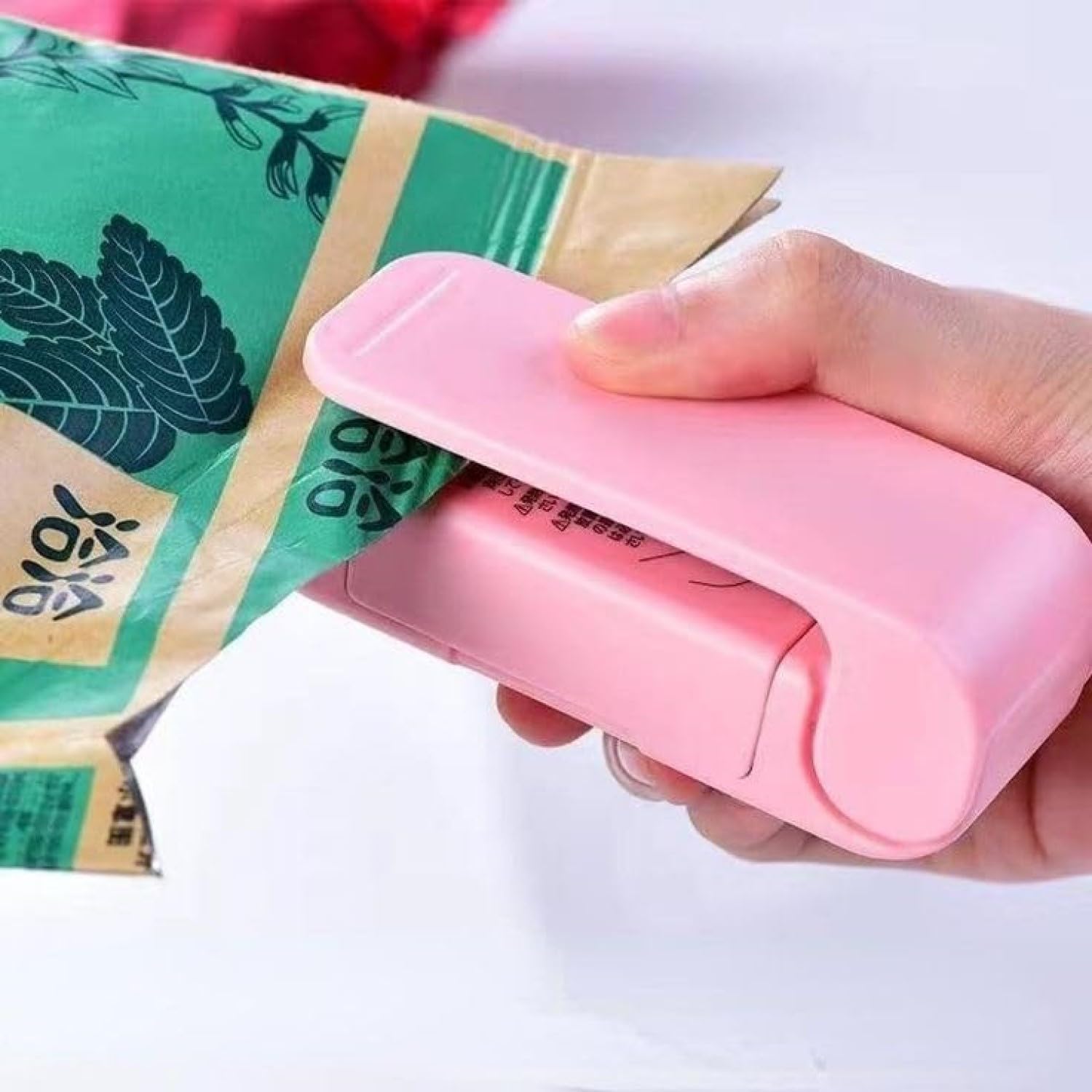 V2H Portable Heat Sealer Mini Sealing Machine for Food Storage Vacuum Bag, Chip, Plastic, Snack Bags, Package Home Closer Storage Tool(Set of 1)-image-5