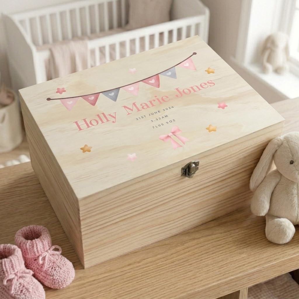 Scatola dei ricordi personalizzata per bambini, ghirlanda rosa, scatola regalo per ricordi preziosi per neonati, nome e data personalizzati, scatola di pino con cerniere e chiusura in metallo, 30 cm x