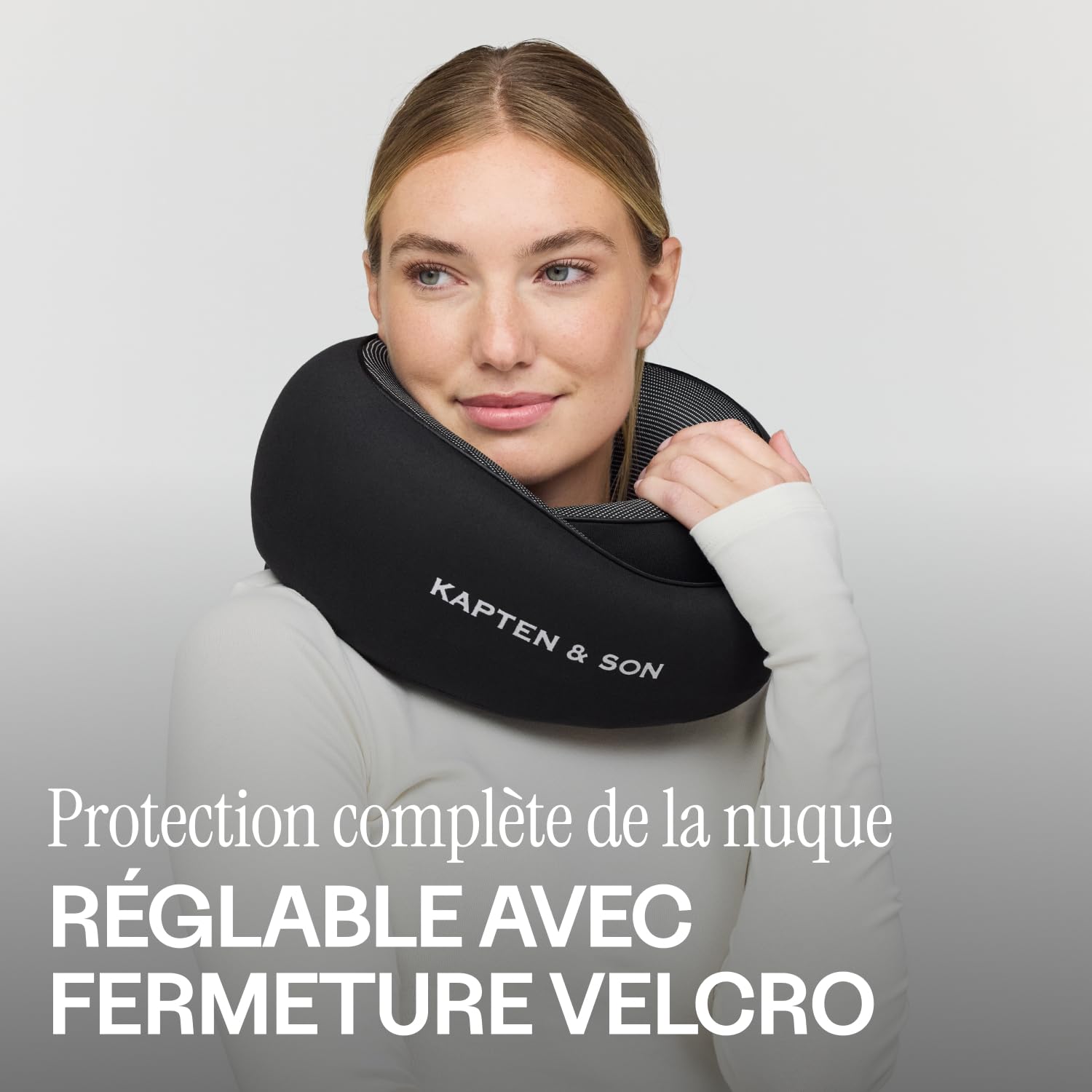 Kapten & Son Coussin de nuque motif avion All Black - Coussin de voyage noir - Avec mousse à mémoire de forme, fermeture et housse - Taille réglable - Coussin ergonomique