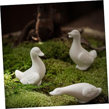 Cute Miniature Duck Ornaments, Desktop Ornament Sculpture Adornment, Ceramic Mini Duck Figurine for Office Desk, Lovely Decor Accessory