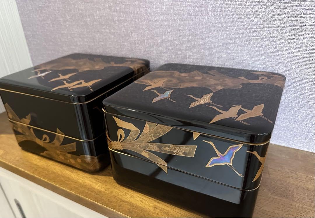 輪島塗り 漆器 4段 お重 鮓井　骨董品 美術品 輪島塗り 漆器 4段 お重 鮓井骨董品 美術品