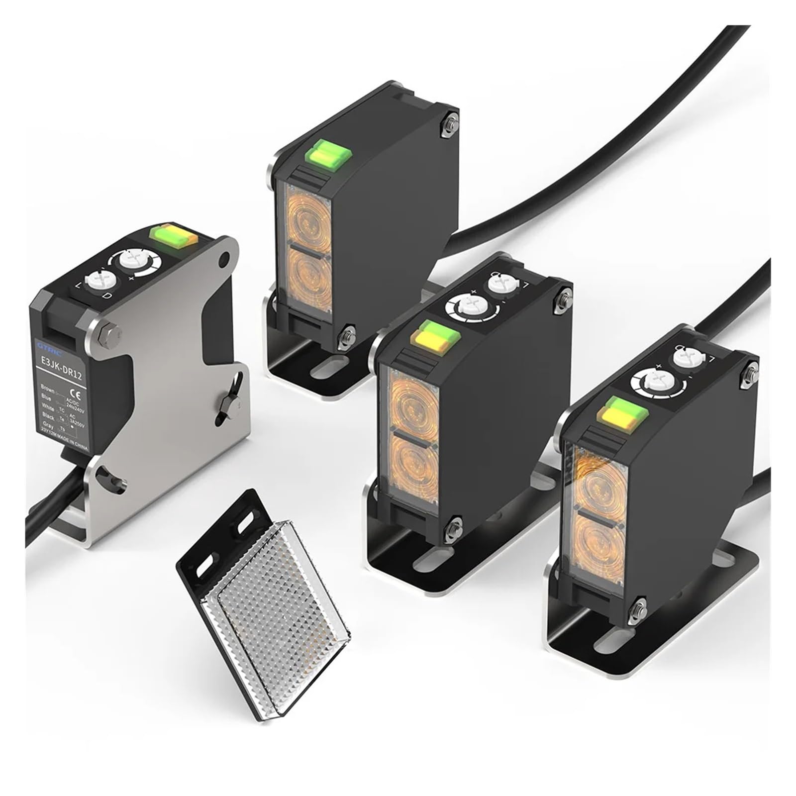 Czujnik fotoelektryczny E3JK-RR12 odblaskowy 24-240 V DC/CA, wyjście przekaźnikowe, przełącznik kwadratowy (E3jk-rr11)