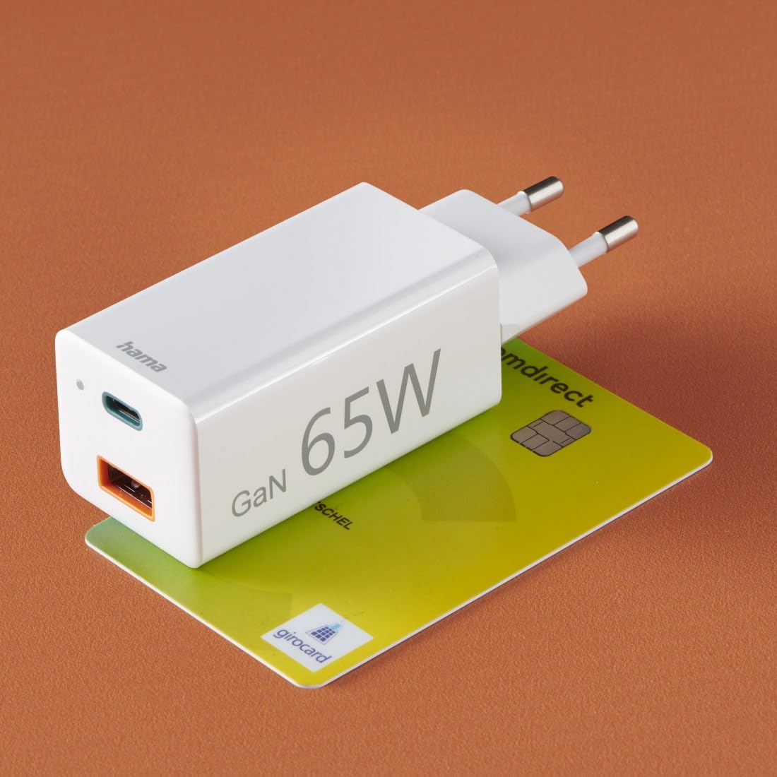 Hama Caricatore USB-C da 65 W (alimentatore di rete a 2 porte USB C + USB A, caricatore rapido con Quick Charge 3.0 e Power Delivery, caricatore USB con tecnologia GaN, caricatore universale per