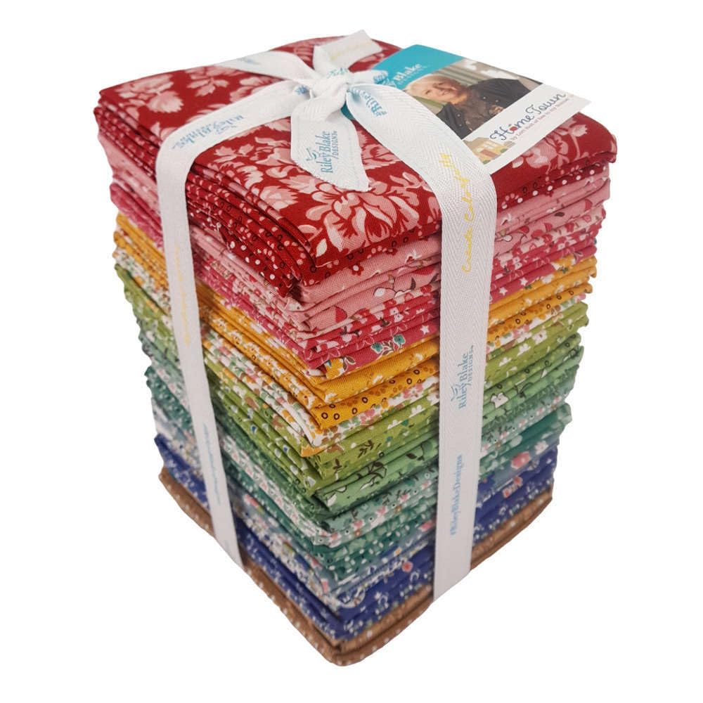 Lori Holt Home Town 42 Fat Quarters Riley Blake Designs FQ-13580-42 - Image 2