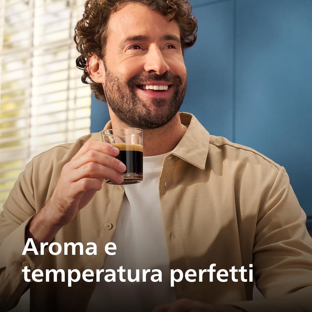 PHILIPS Serie 5500 Macchina per Espresso Completamente Automatica - 20 caffè Caldi e con Ghiaccio, Sistema LatteGo Veloce da Pulire, 40% Più Silenziosa con SilentBrew, QuickStart, Grigio (EP5544/50)