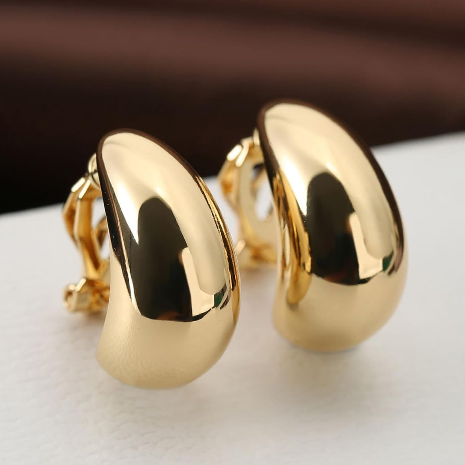 2pairs Teardrop Clip on Earrings for Women Gold Silver Chunky Tear Drop Fake Earrings No Piercing Large Statement Jewelry Trendy Non-pierced Earring Set