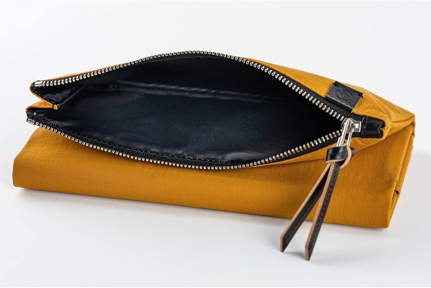 Hobonichi Techo Weeks Cover – Tragen: Mustard (Tall & Slim Size, Cover Only)