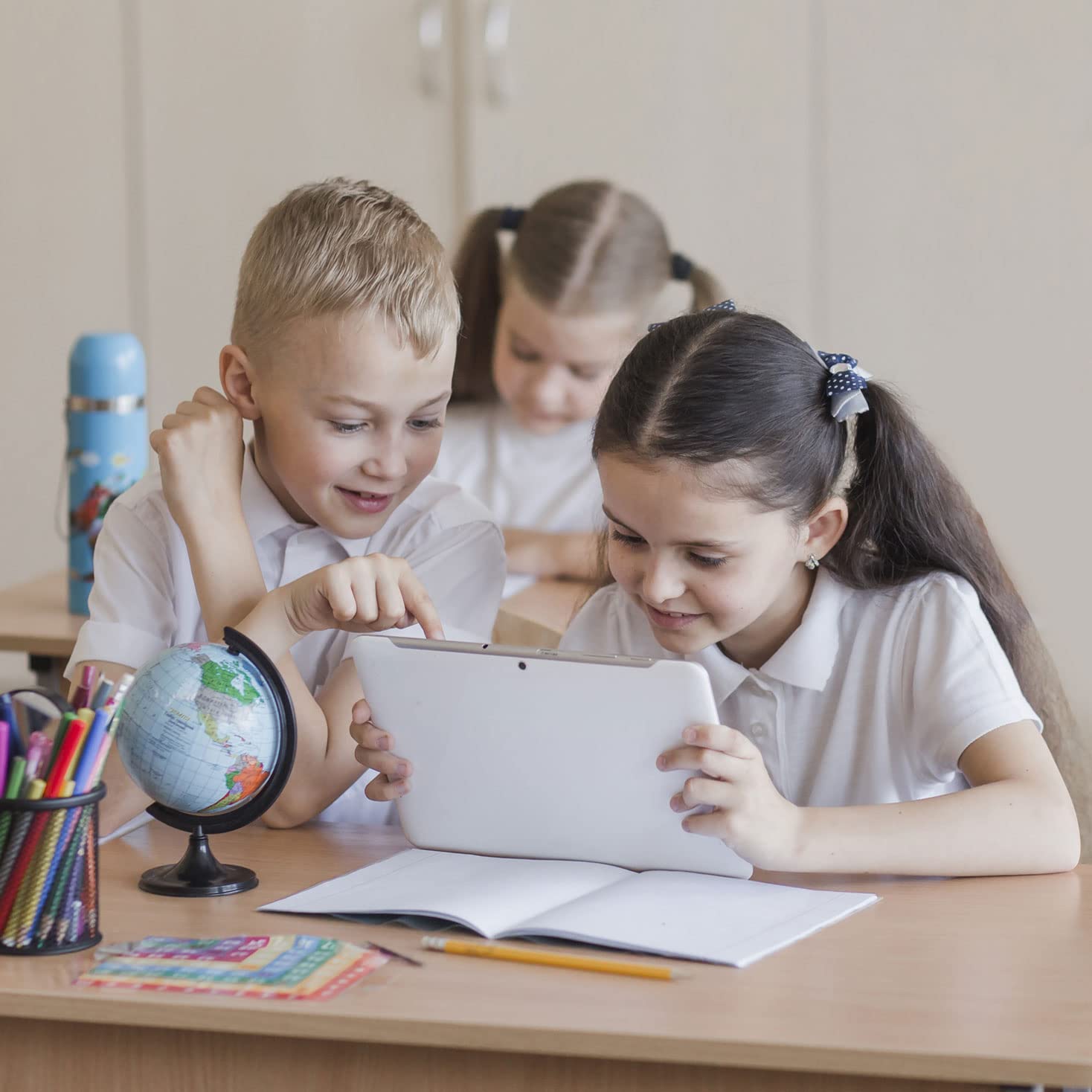 Polo Еnfant Personnalisé avec Photo, Logo ou Texte – Polo Classique à Boutons, Haut d’Uniforme Scolaire pour Garçons et Filles, Également Disponible sans Impression