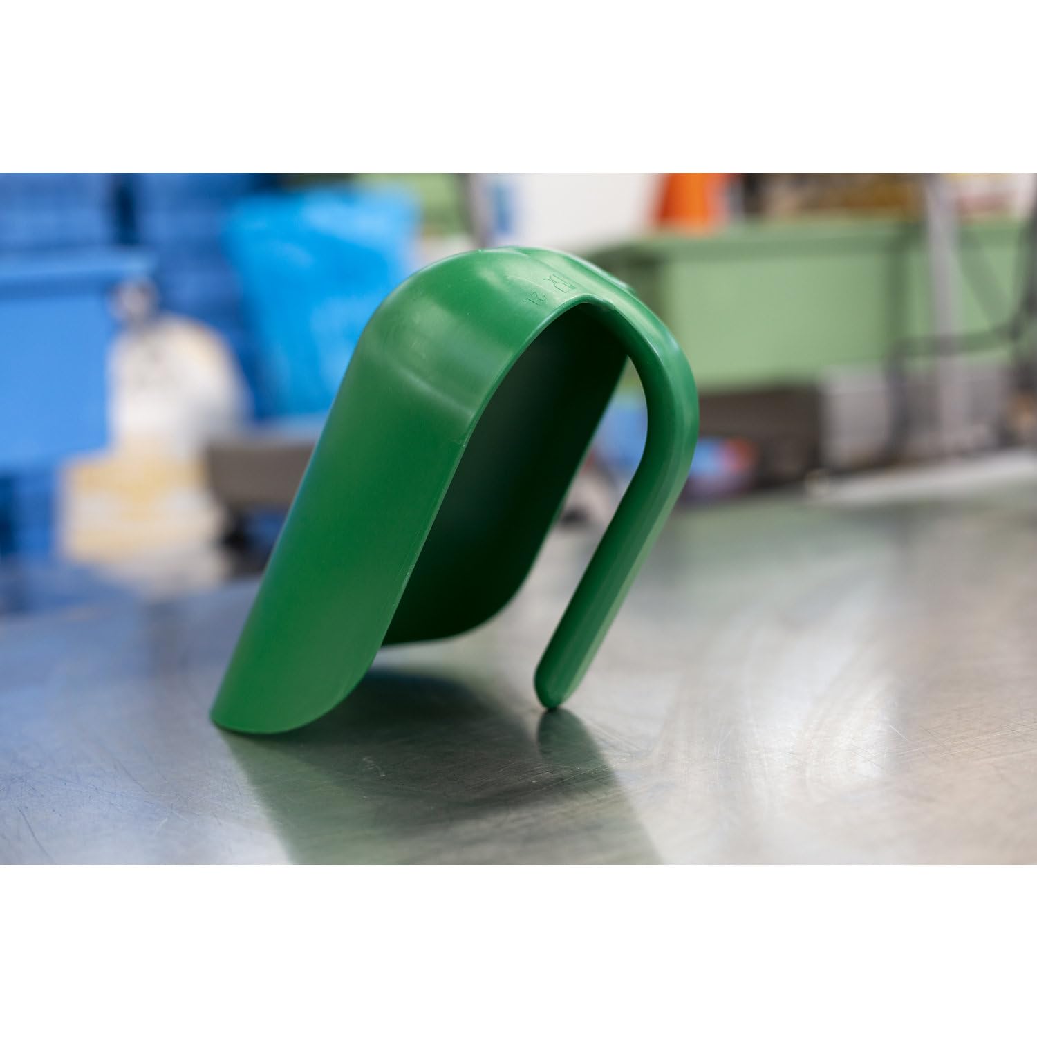 Paletta Igienica Rotonda Vikan 2L - Verde Con Beccuccio Dosatore - Manico Ergonomico