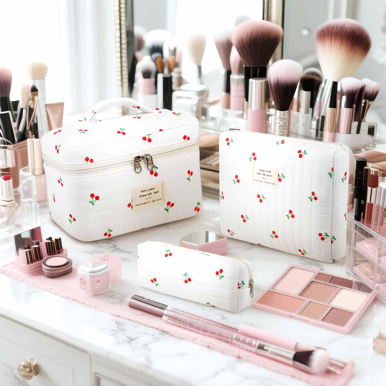 Givurao Bolsa de maquillaje acolchada de viaje grande para mujer, bolsa de cosméticos de algodón floral, bolsa organizadora de artículos de tocador estéticos florales, Cereza dulce, grande, 3 unidades