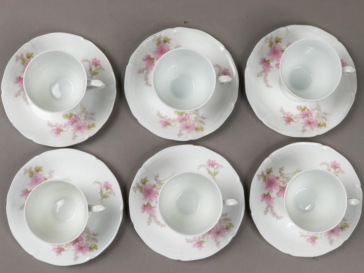 伊東陶山作 京薩摩 草花詰模様 紅茶器 カップ&ソーサー 二客　M522　DC1 伊東陶山作 京薩摩 草花詰模様 紅茶器 カップ&ソーサー 二客 M522