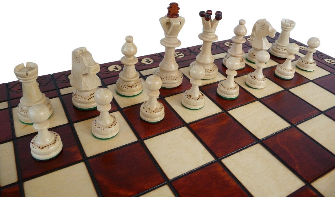 Jeu d'échecs en Bois Senator 40 x 40 cm - Plateau d'échecs en Bois de Haute qualité - Ensemble de Jeu d'échecs Pliable - Ensemble de Jeu d'échecs avec pièces - Fait Main
