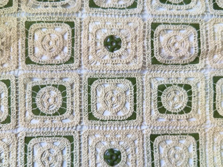 Tissu crochet 100% coton de qualité supérieure motif Carrés Olive pour mercerie créative de luxe