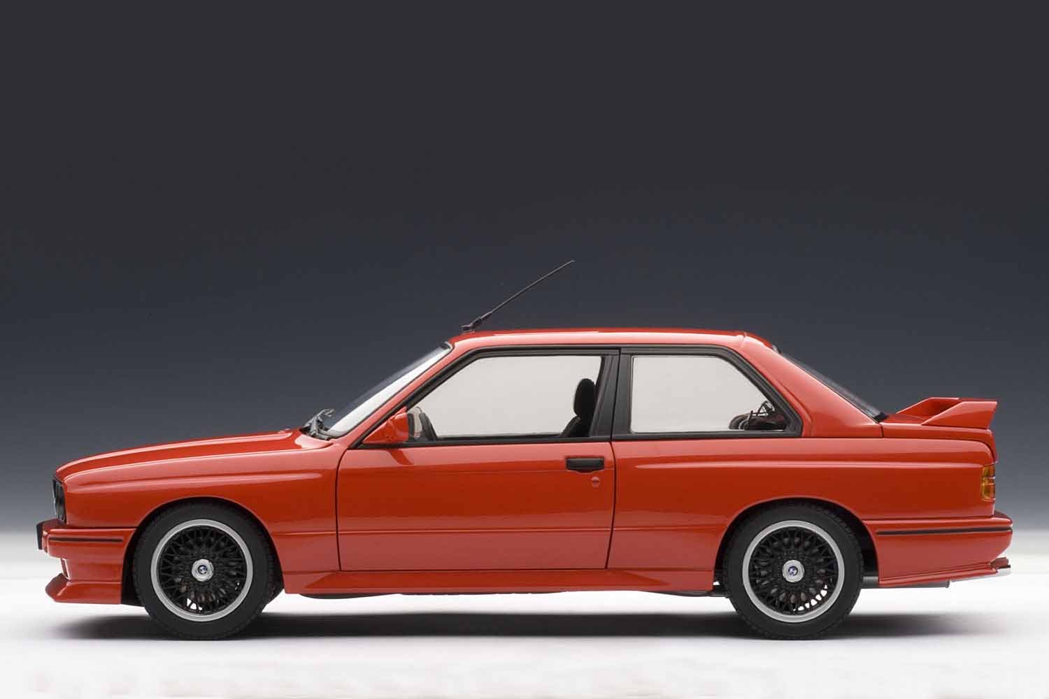 AUTOart製BMWM3SPORT evolution 1/18 赤 AUTOart製BMWM3SPORT