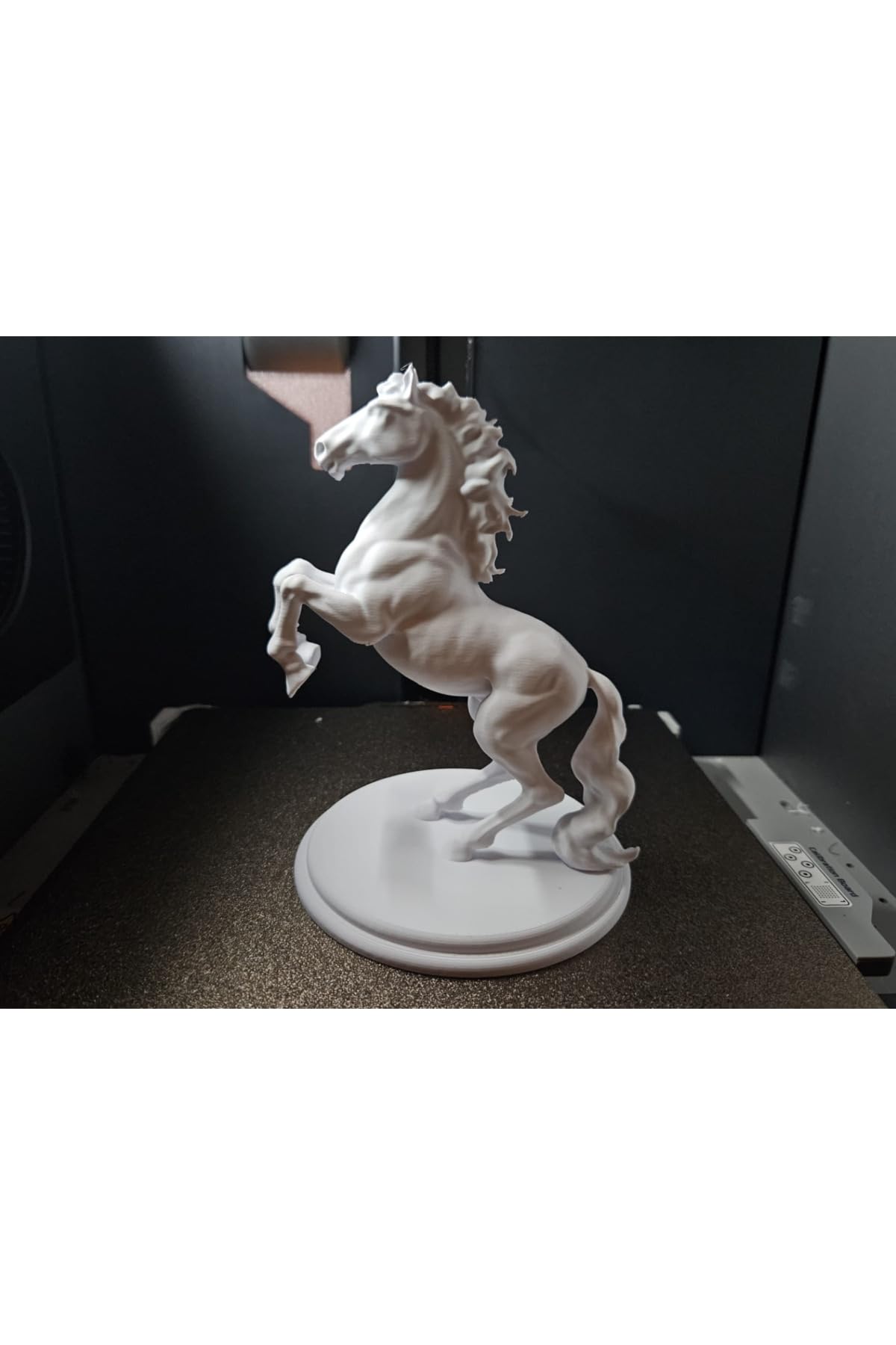 TSC 15CM Şaha Kalkmış AT Binicilik Figürü 15 cm – Minimalist Şık Biblo – Modern Ev Dekorasyon Aksesuarı