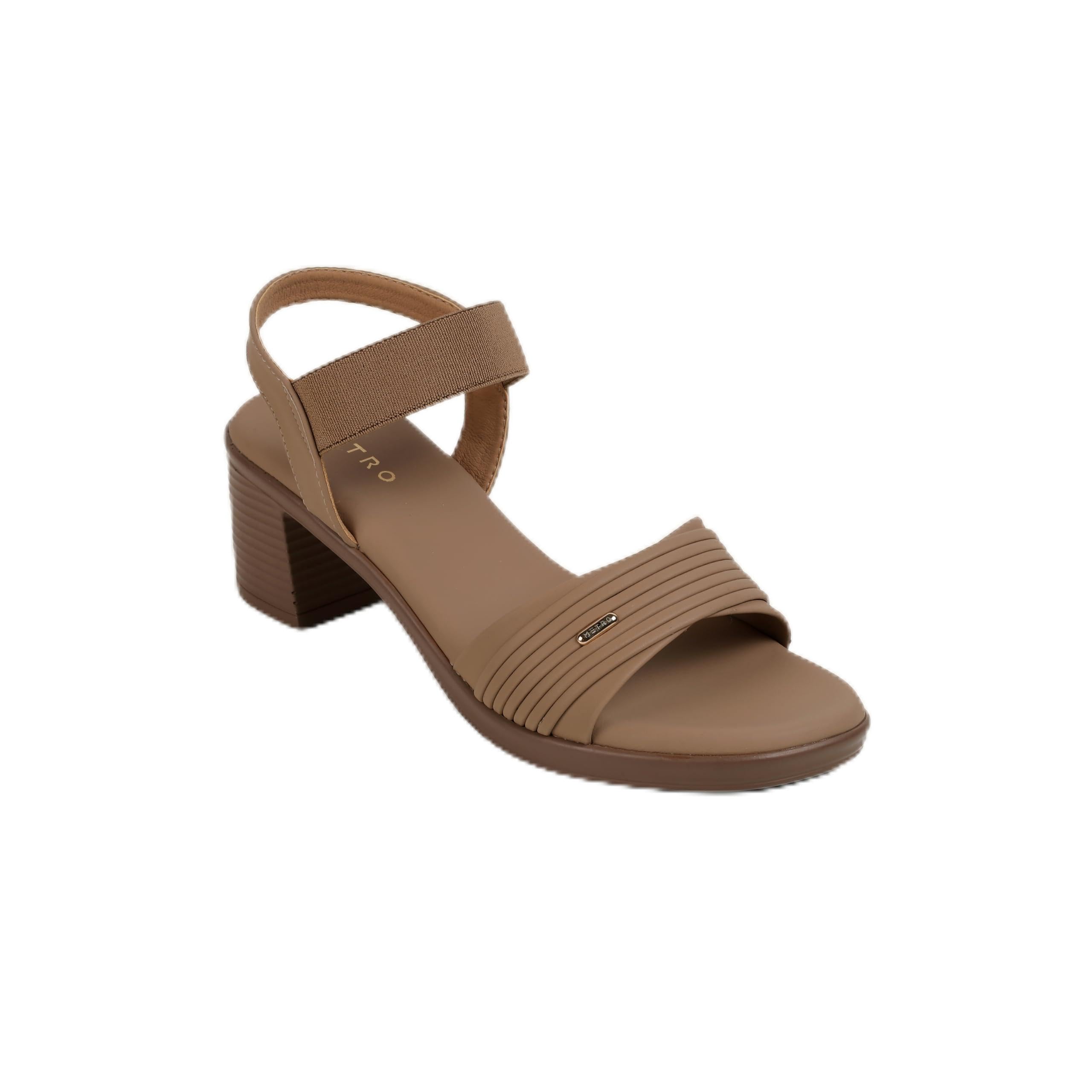 metro MetroWomenGoldCasual Sandal-picture-49