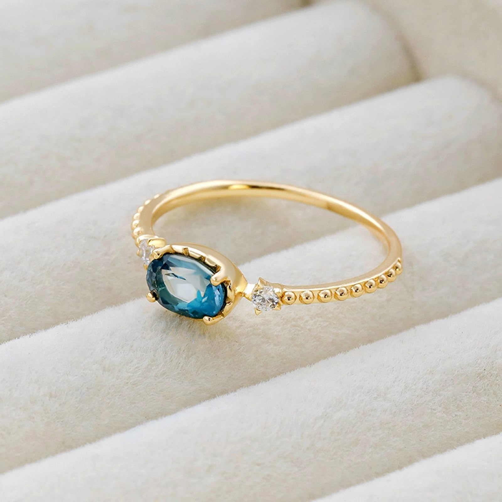Anillo de compromiso de oro Au 375/585/750, ovalado, topacio elegante, filigrana