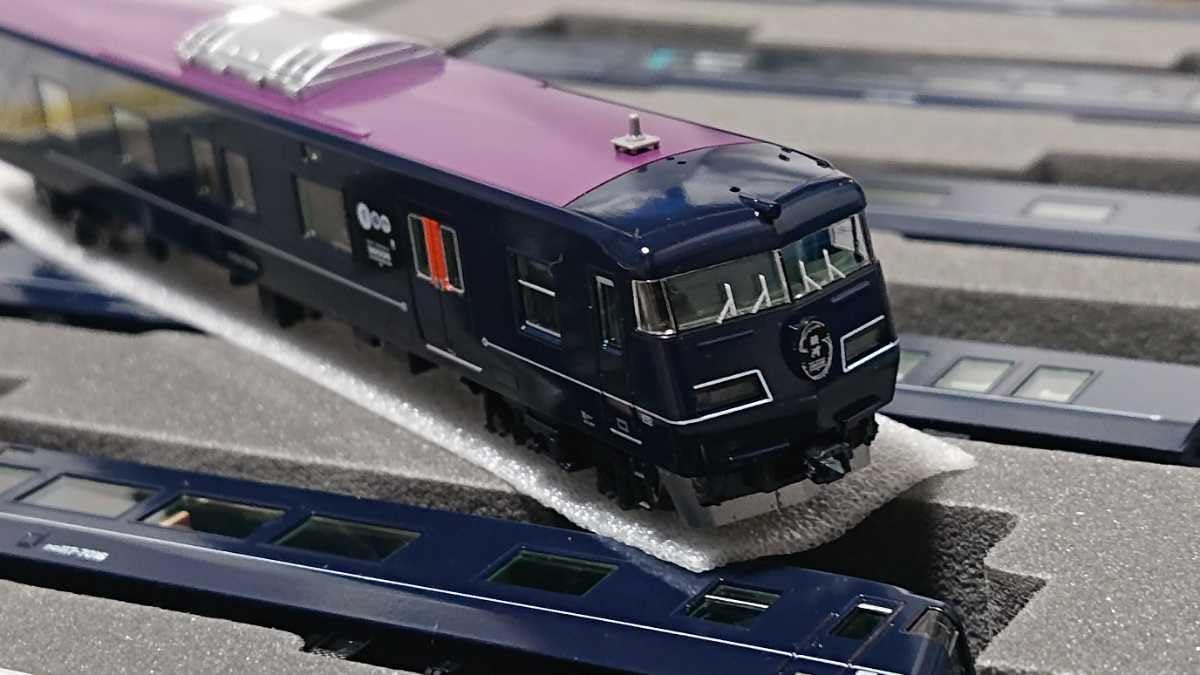 Amazon.co.jp: □□117系7000番台『WEST EXPRESS銀河』6両セット