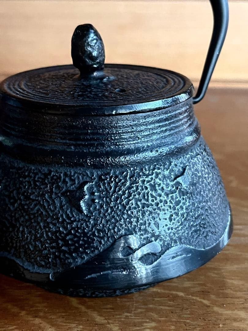 Amazon.co.jp: 南部鉄器の急須波千鳥柄 : ホーム＆キッチン