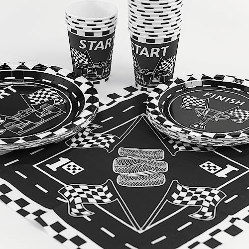 16 feste a tema corse a scacchi in bianco e nero