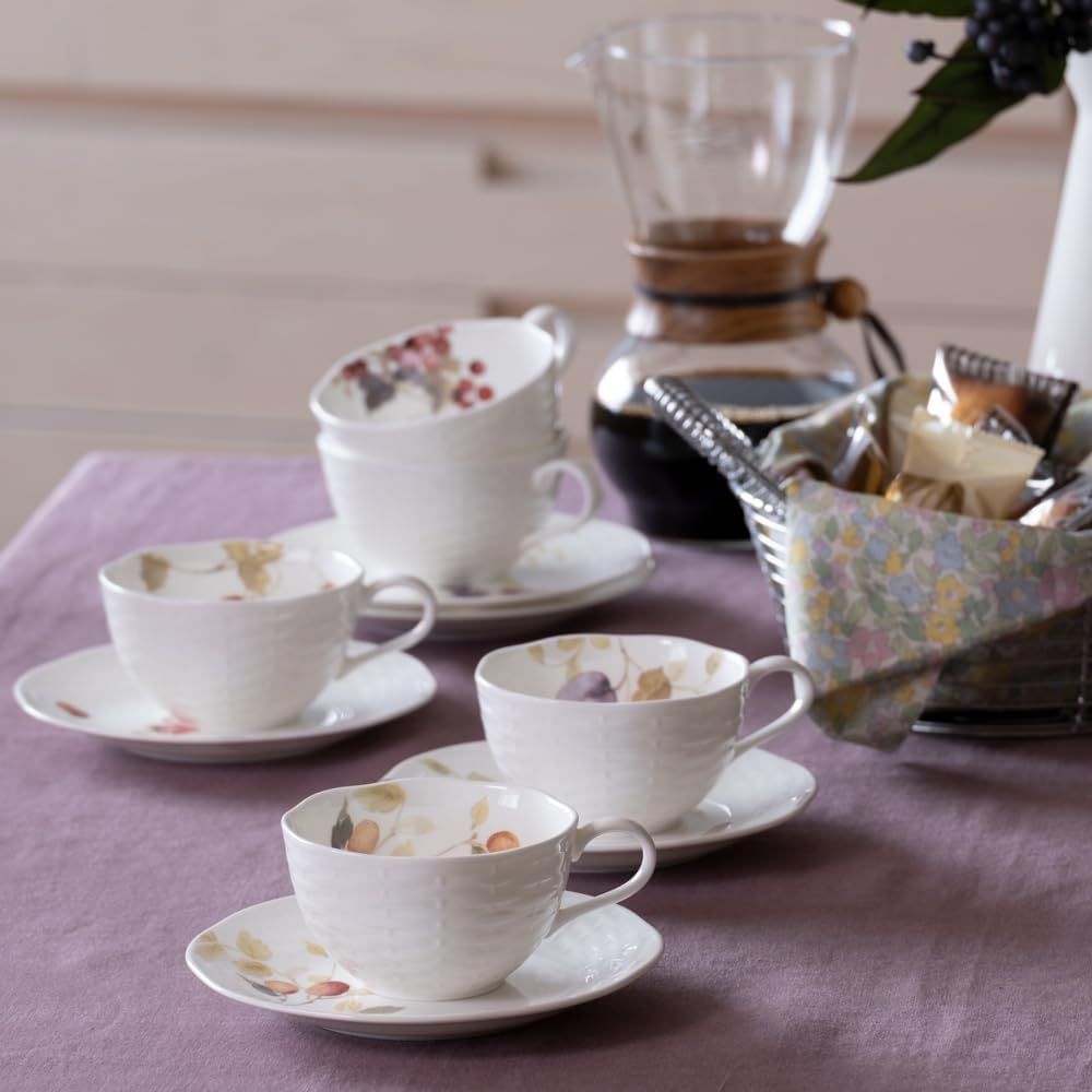 Narumi 96011-23132PAZ Cup and Saucer Set, Lucy Garden, 8.3 fl oz (210 cc), Berry Pattern, Set of 2 Patterns, Cute, Stylish, Relief, Wedding Gift, Mother's Day Gift, 6 Pieces, Spoon Included, Tea