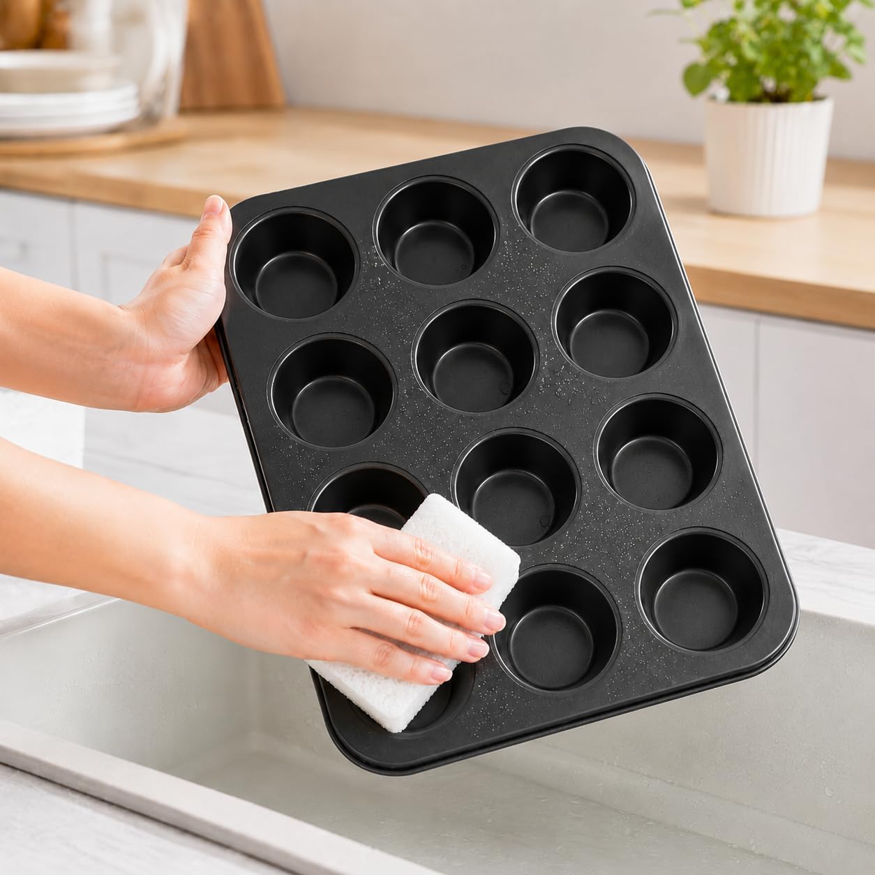 CANDeal Ensemble De 2 Moules À Muffins De 12 Tasses, Plateau De Cuisson Antiadhésif Pour Cupcakes, Moule À Muffins À 12 Cavités Pour Four, Moules À Gâteaux Lavables Pour Brownies (Noir)