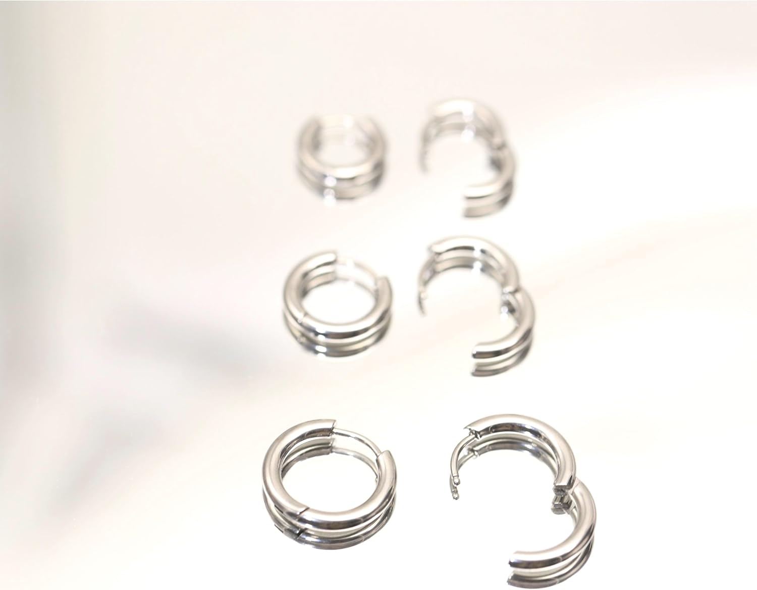 BLISI G23 Titanium Hoop Earrings, Hinged Huggie Hoop Earrings for Lobe Cartilage 8mm/10mm/12mm Hypoallergenic Lightweight Huggie Hoops Earring with 14K Gold Plated Earrings for Women Men - Image 5