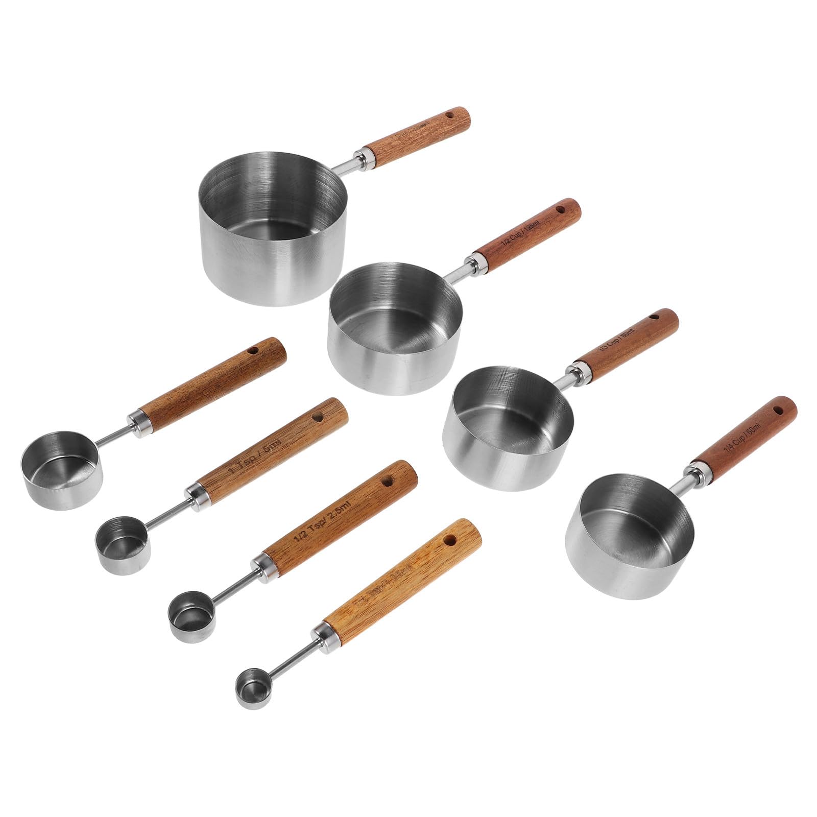 Cuillère doseuse et tasses pour réussir vos pâtisseries maison