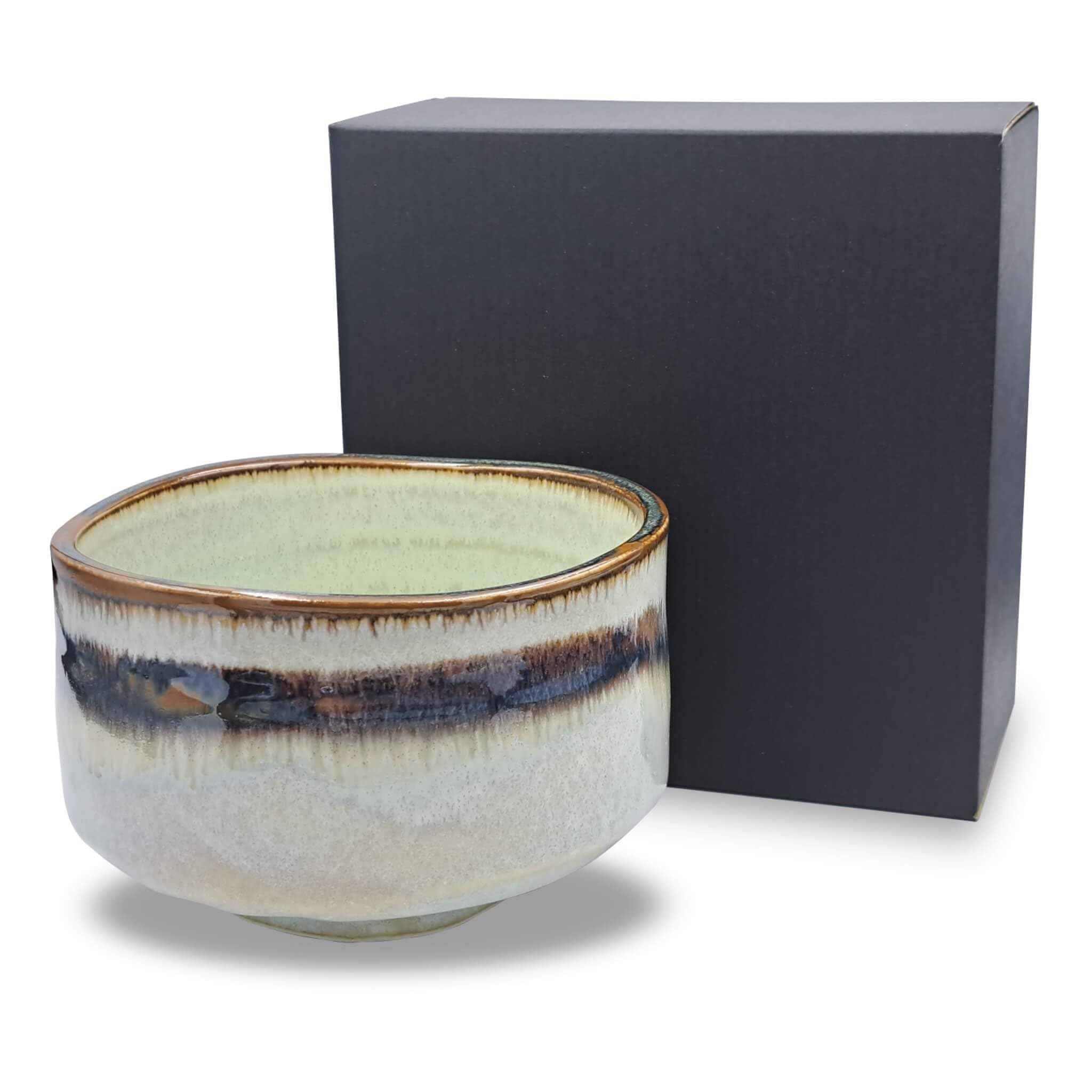 Japońska miska do matchy Chawan Wasabi ręcznie wykonana z ceramiki - wyprodukowana w Japonii - do japońskiej ceremonii przygotowywania herbaty matcha