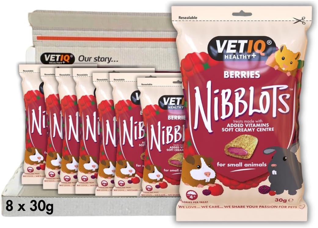 VETIQ Berries Nibblots for Small Animals, Tasty Treats Made with Added Vitamins & a Soft Creamy Centre, Beneficial for Skin & Coat, 30 g (Pack of 8)