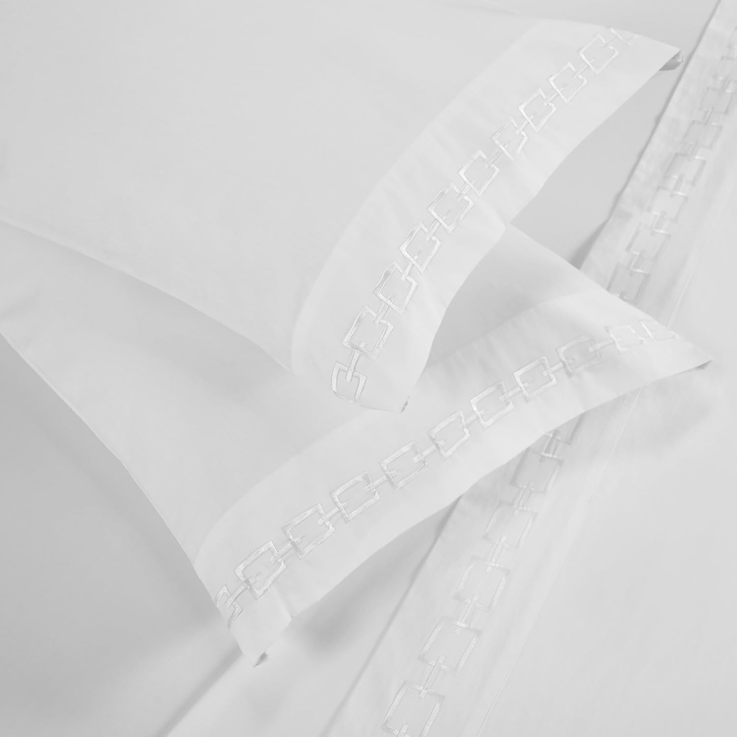 Superior Embroidered Cotton Bed Sheet Set, 1 Elastic Deep Pocket Fitted Sheet, 1 Flat Sheet, 2 Pillowcases, Daily Soft Sheets, Luxury, Unique Design, Chain Links Collection, King Size, White/White