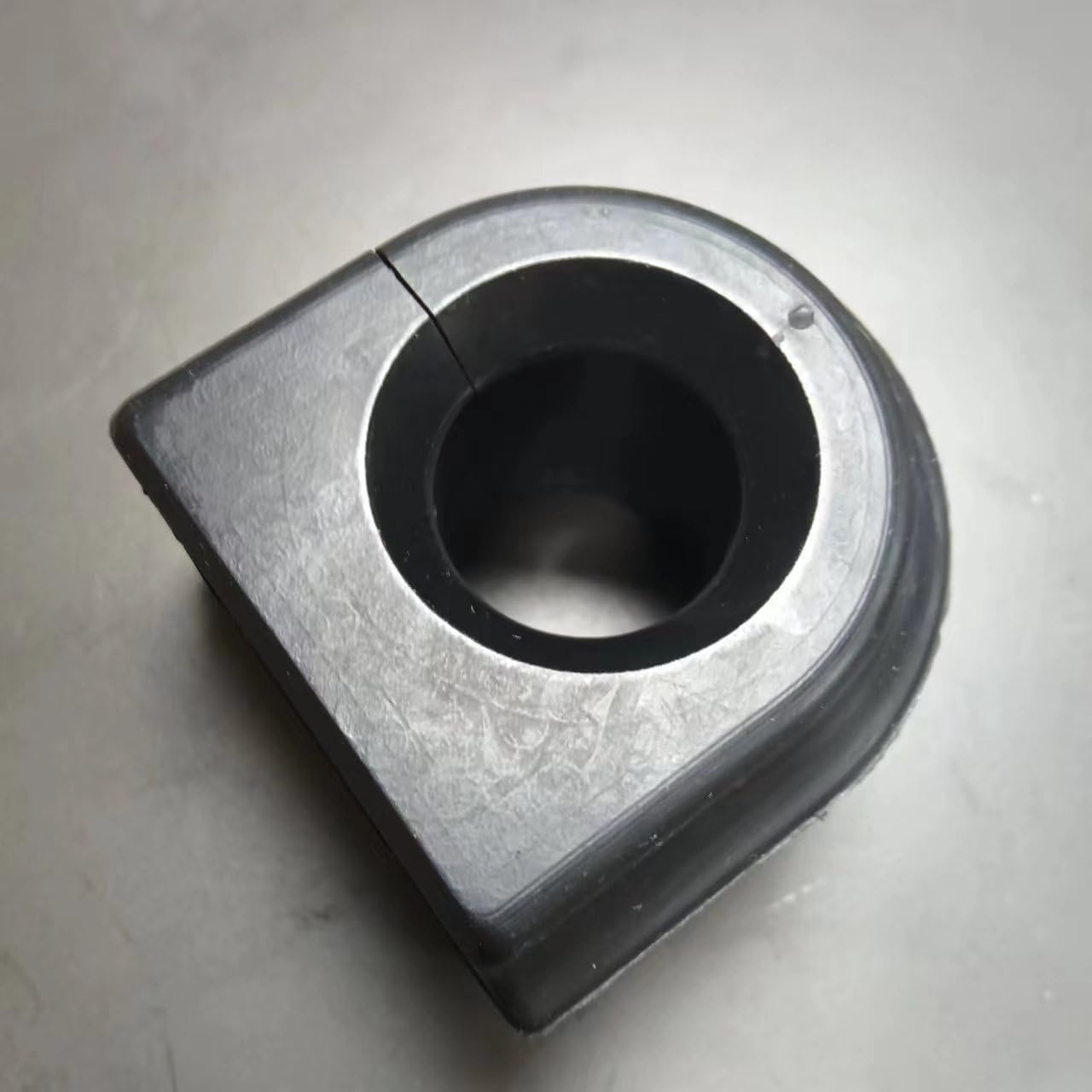 CAR STABILIZER BAR RUBBER SLEEVE 31356788627 31356775429, Compatible with 7(F02)740Li