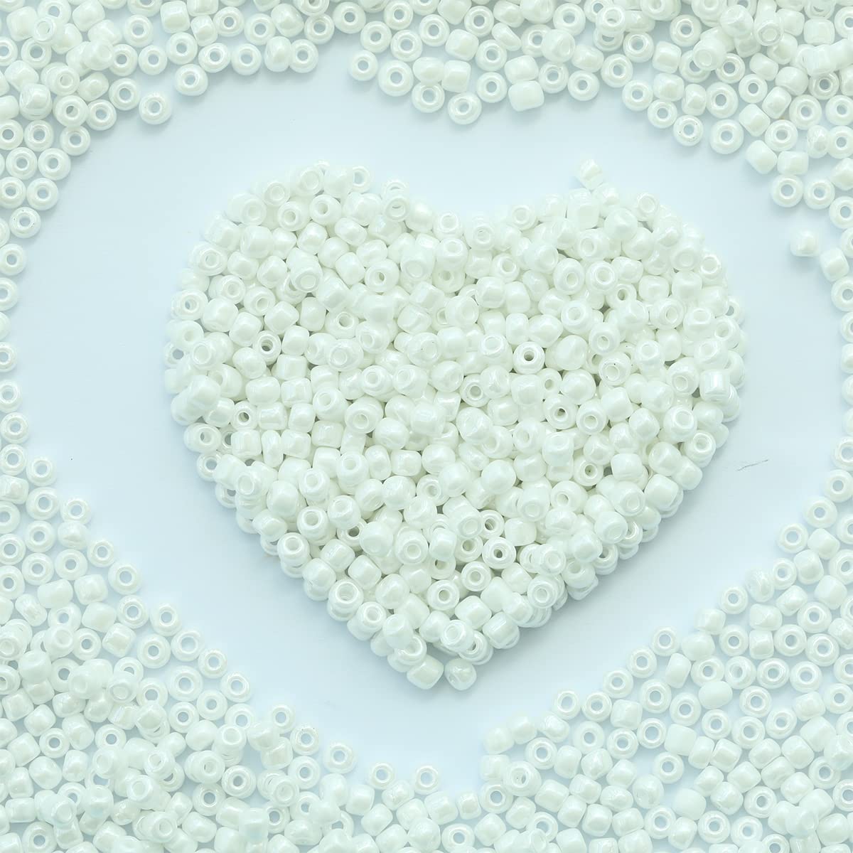 4mm White Pearl Seed Beads About 1600pcs/110Grams in Bag,6/0 Glass Craft Beads for Making Earrings Waist Jewelry