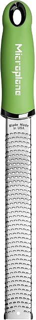 Microplane Zester Grater in Green for Citrus Fruits, Hard Cheese, Ginger, Chocolate and Nutmeg with Fine Stainless Steel Blade - Made in USA