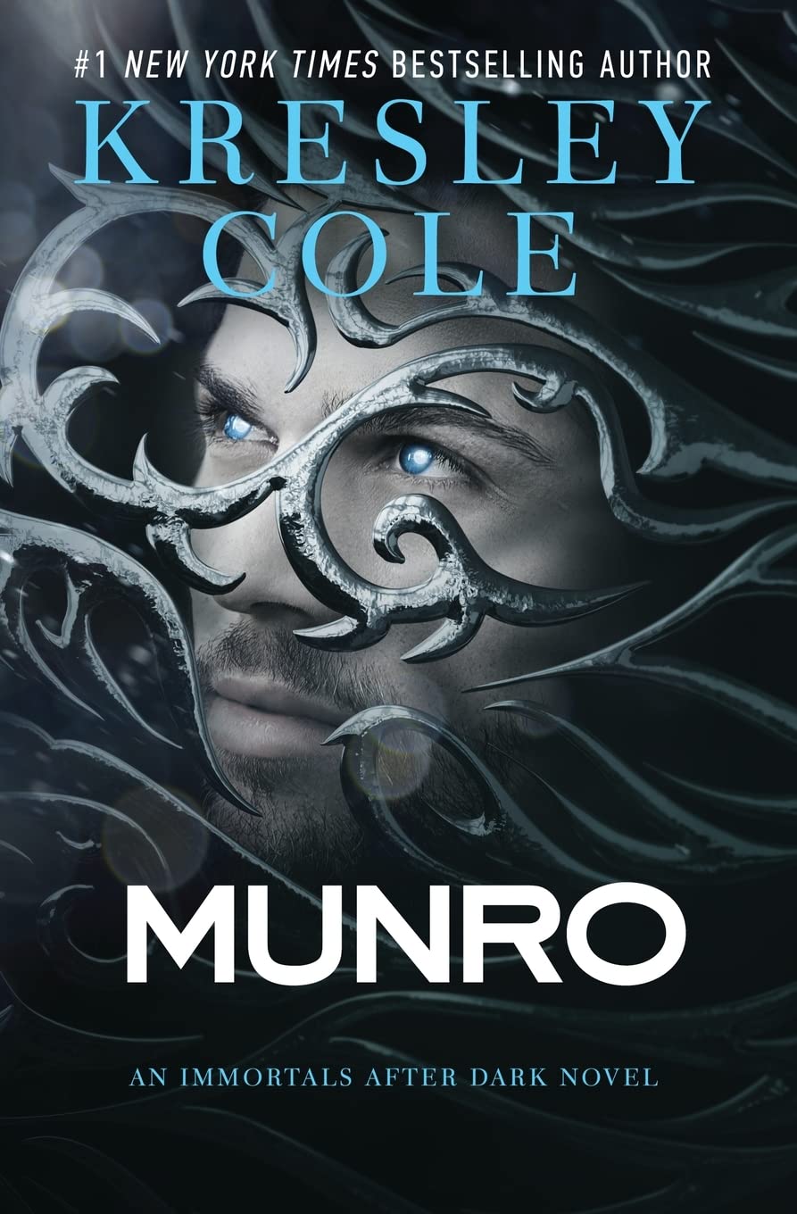 Buy Munro: 19 (Immortals After Dark) — BookShops.in