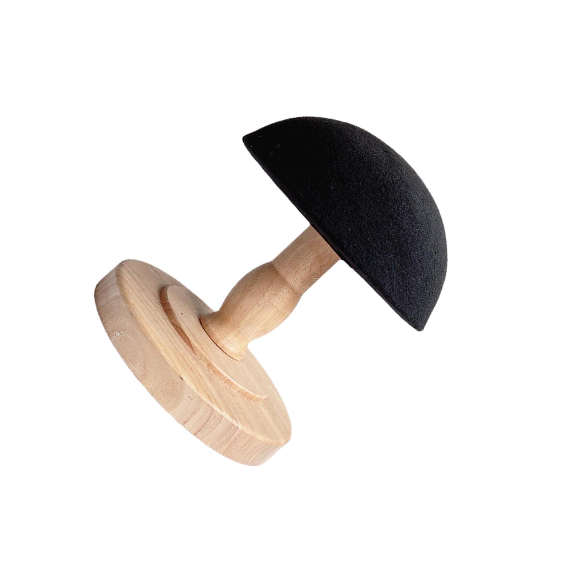 Présentoir pour chapeaux en bois robuste autoportant au design vertical stable