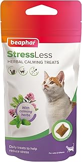 Beaphar – StressLess Herbal Calming Cat Treats – Daily Treats to Help Reduce Stress – Tasty Chicken Flavour – With Natural Calming Ingredients – 35g Treat Pack