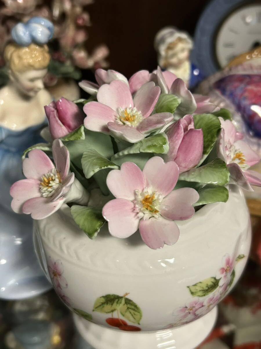 Amazon.co.jp: エインズレイ 陶花 オブジェ 置物 : ホーム＆キッチン