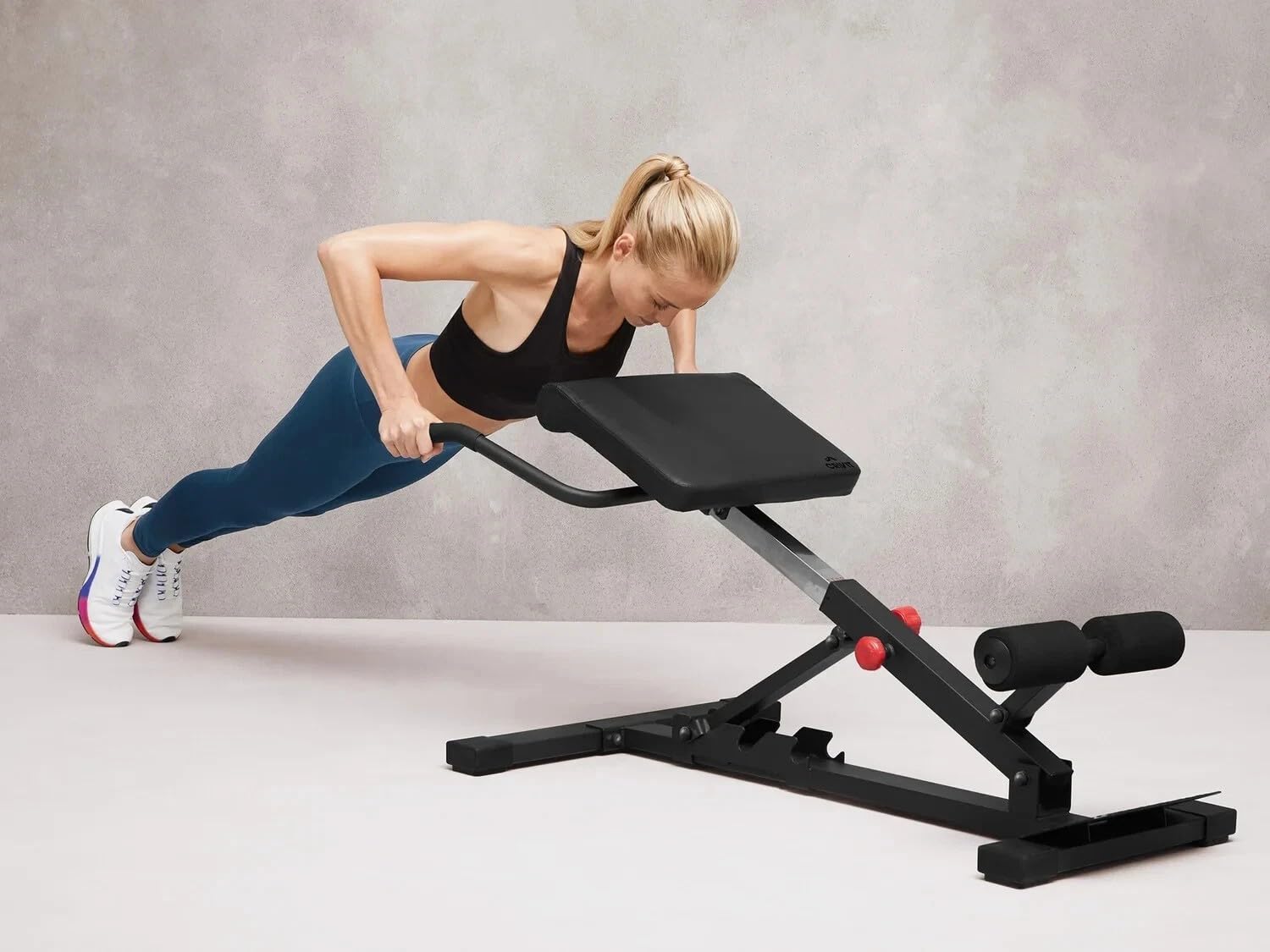 CRIVIT Multitrainer klappbar Kraftstation Dip Station Bauchtrainer Heimtrainer Fitnessgerät verstellbar Home Gym bis 130 kg