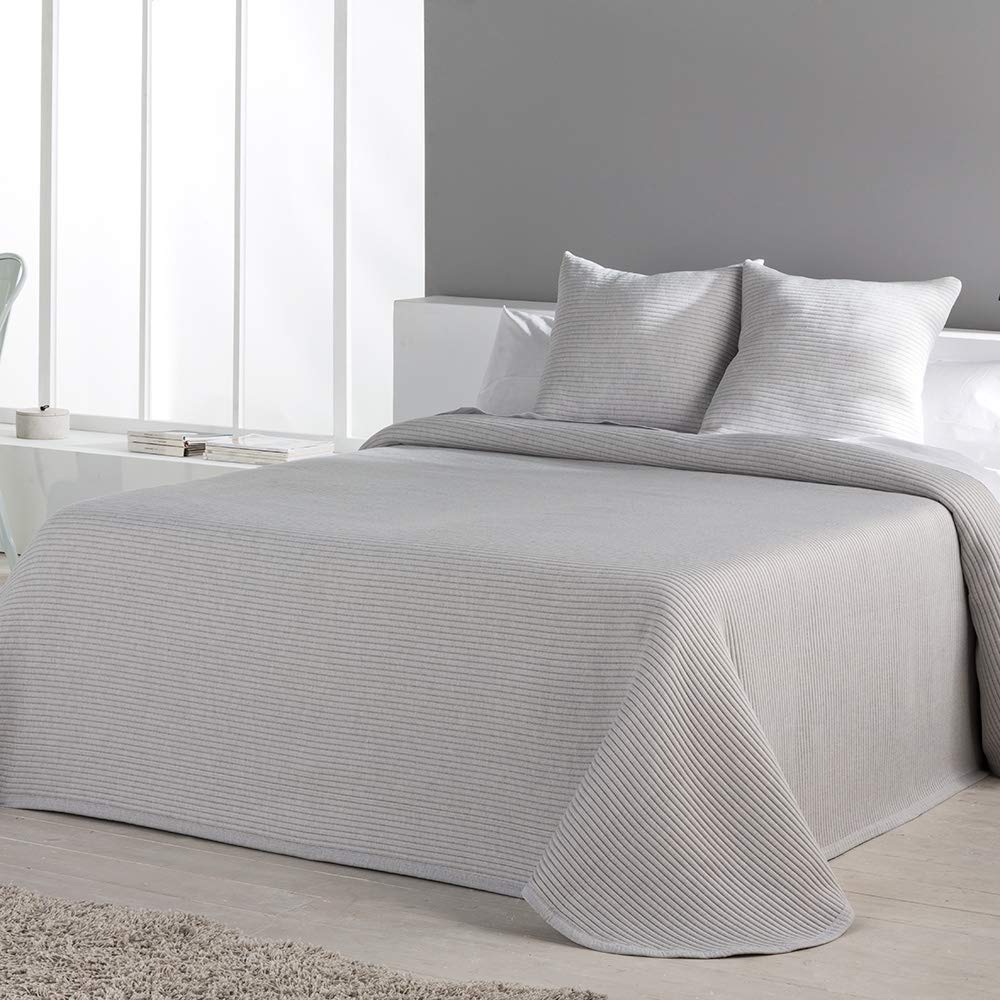 Barceló Hogar Colcha jacquard"canale" entretiempo. 27 perla 105 cm