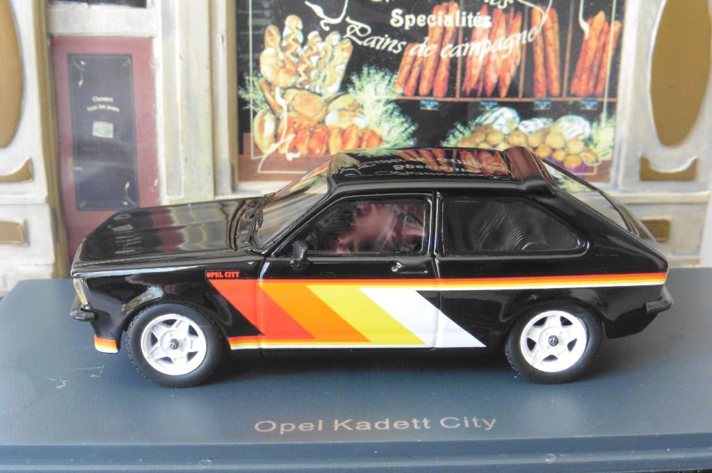 Opel Kadett City C Berlina - die cast - modèle de collection - Neo Models 43074