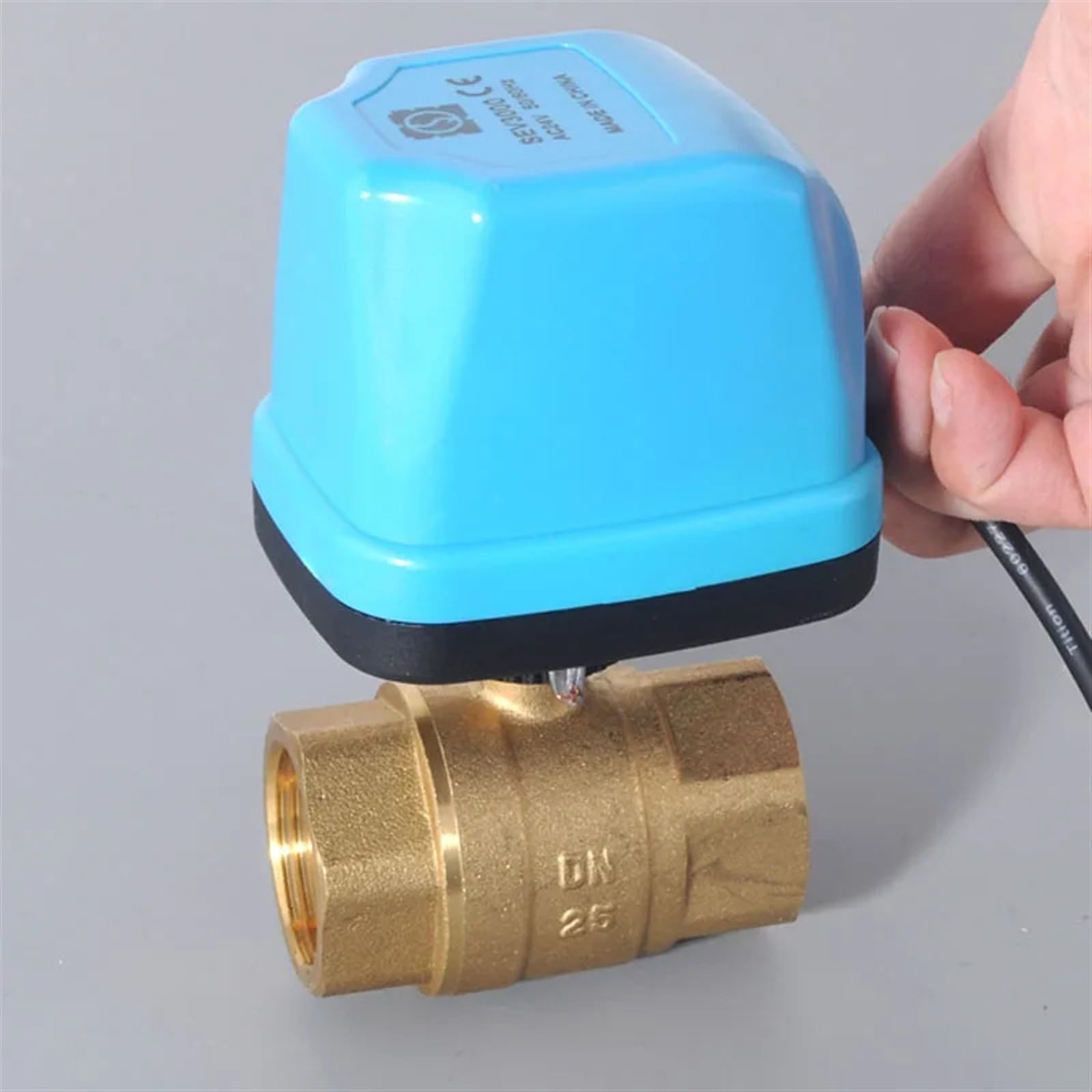 ZXTIIEUF Electric Valve DN15 DN20 DN25 DN32 AC220V Electric Ball Valve Brass Motorized Ball Valve Switch Type Electric Two-Way valves(DN32)
