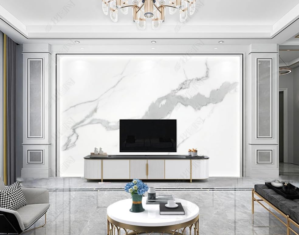 Papier peint intissé marbré blanc pour masquer un grand mur et décorer le salon