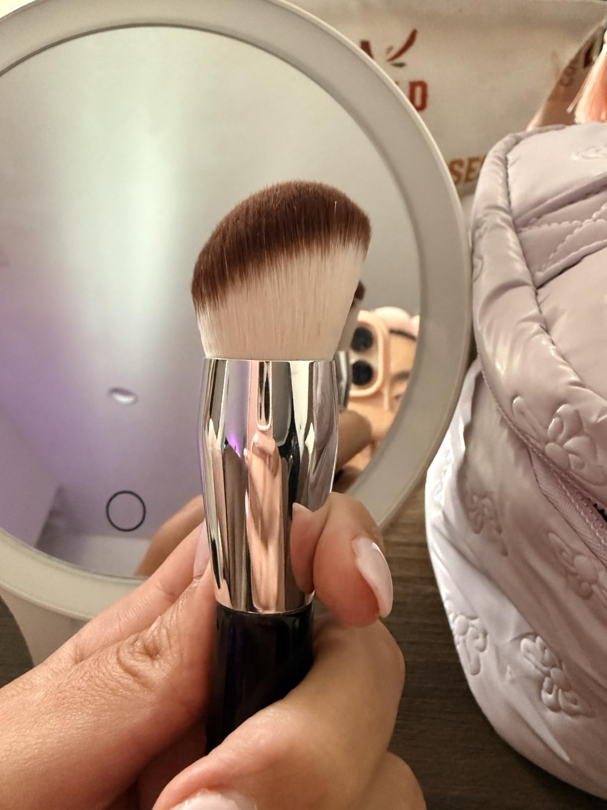 M J JOMAY Extra Large Foundation Brush, Flat Top Kabuki Brush for Liquid & Cream Makeup, Dense Soft Bristles for Fast Full Coverage, Streak-Free Airbrush Finish