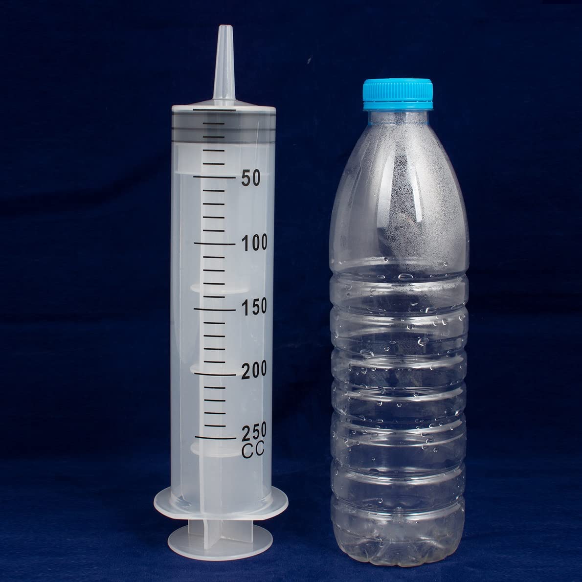 Large Capacity Plastic Syringe with 3.2ft Tube for Hydroponics Lab Measuring, Watering, Refilling,Pets Feeding (250ML): Industrial & Scientific