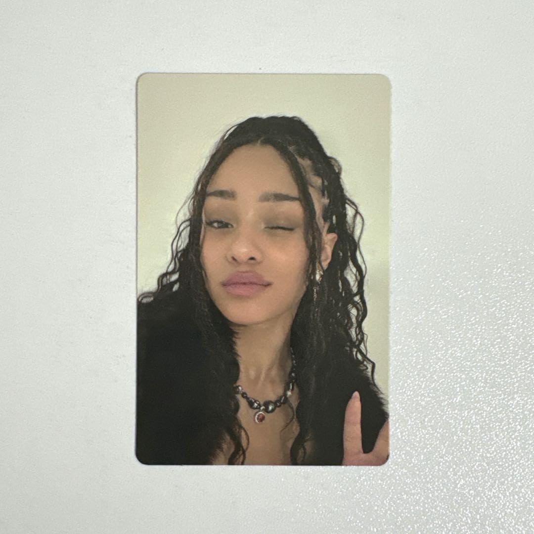 KATSEYE MANON マノン トレカ photocard Amazon.co.jp: KATSEYE SIS MANON マノン トレカ photocard : おもちゃ