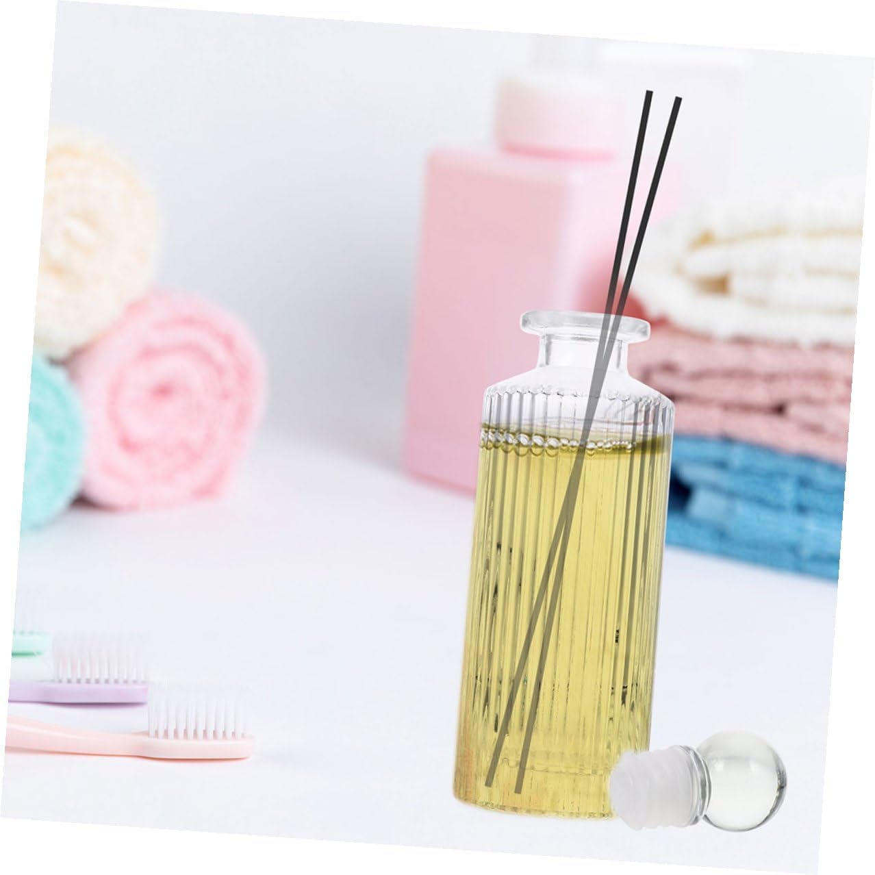 Glass Perfume Diffuser Bottles with Glass Ball Stoppers Aromatherapy Essential Oil Containers for Home Scent Diffusers Reusable Empty Fragrance Bottles for Decor and Relaxation