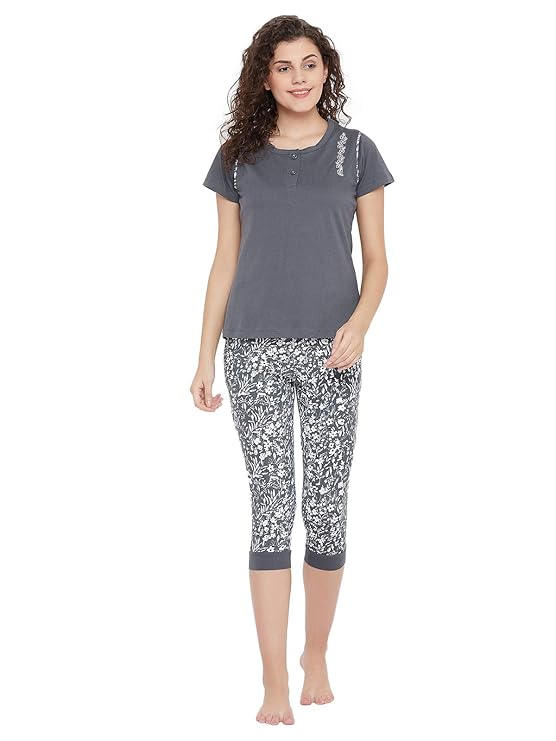 Clovia Womens Cotton Cotton Rich Printed Top & Capri Set at Rs. 429